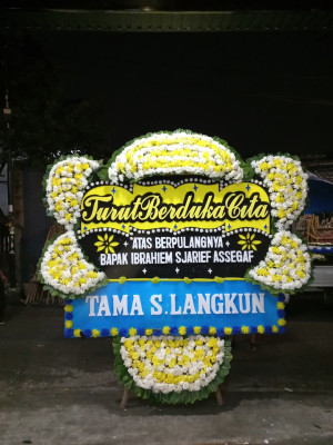 Papan Bunga Duka di Telawang